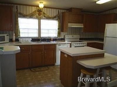 3rd image of 4156 Hidden Lakes Dr