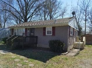 7706 Edna M Rd, Louisville, KY 40258