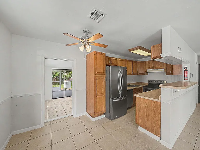 301 SE 21st Ave — Photo 23