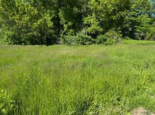 7121 Gowanda State Rd, Hamburg, NY 14075