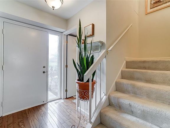 3rd image of 6094 N Quinella Way