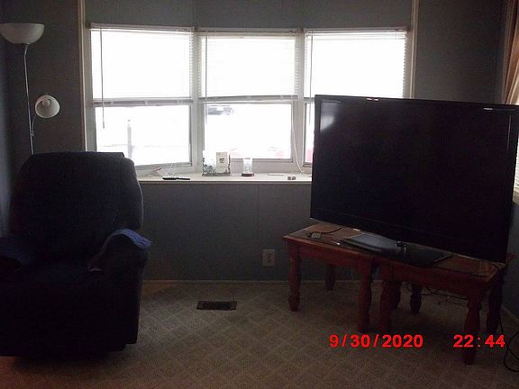 4th image of 165 Orchard St