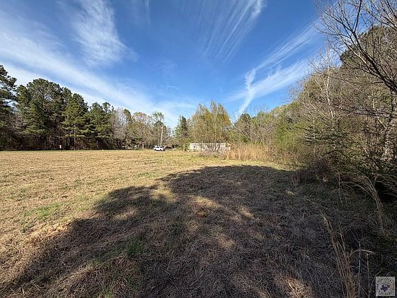 3rd image of 4388 Old Post Rd