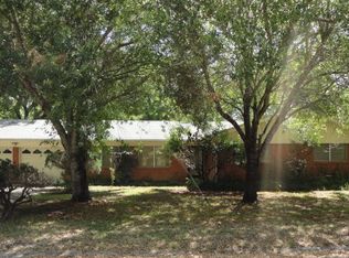 600 Brookhollow Dr, Port Lavaca, TX 77979