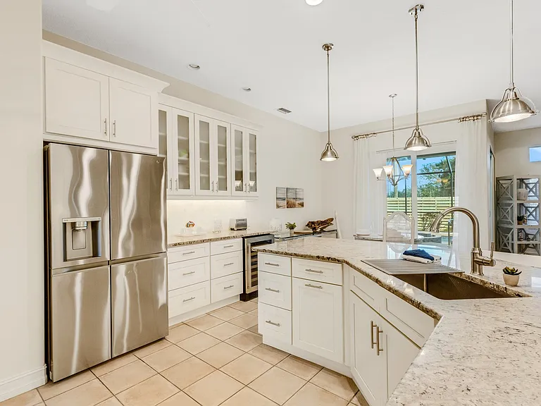 4801 Edgemont Ct — Photo 10