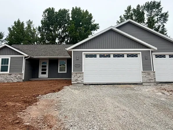 W6846 McAllister Cir, Hortonville, WI 54944