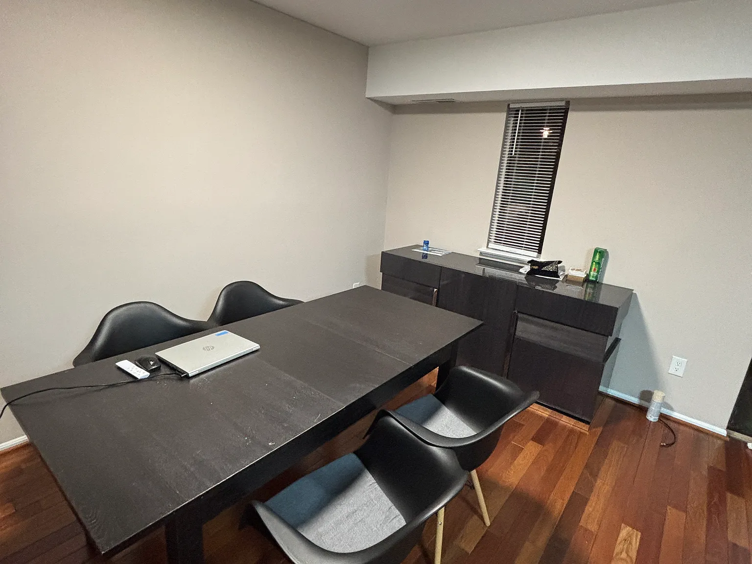2 bed, 1053 sqft, $3,050 — Photo 4