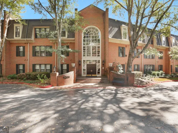 24212 Plantation Dr NE, Atlanta, GA 30324