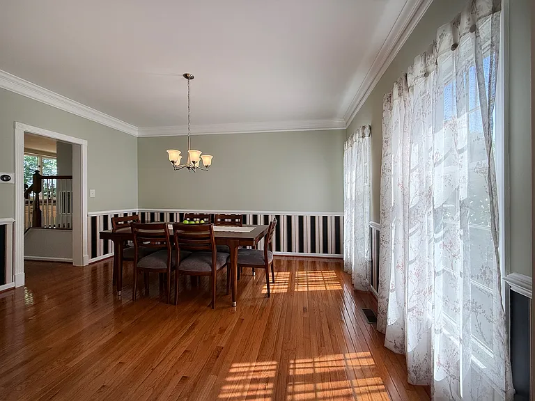 8011 Lions Crest Way — Photo 14