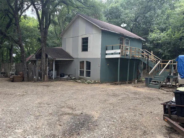 3916 Hidden Lake Ct, Alvarado, TX 76009