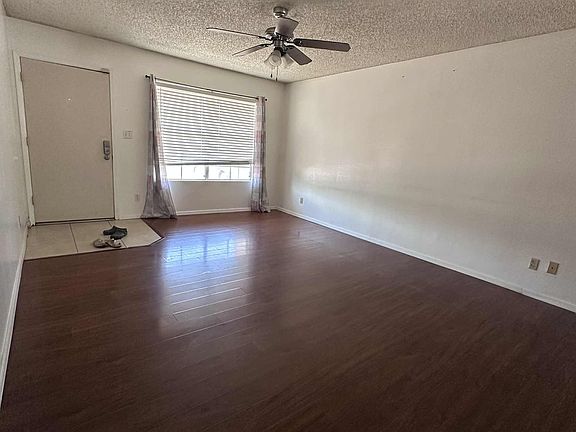 2nd image of 2327 W Obispo Ave