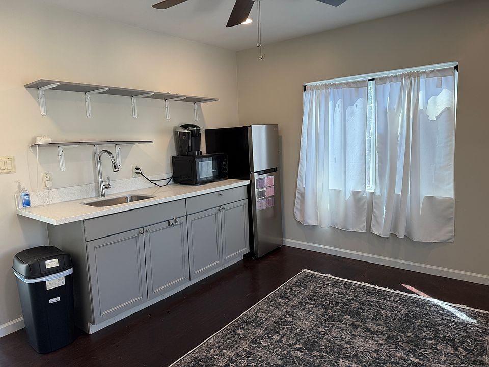 Kitchenette
