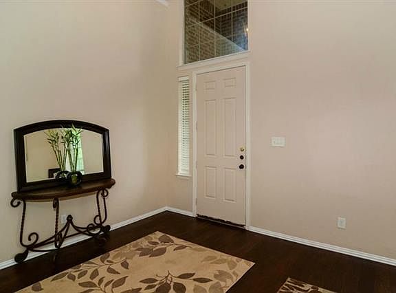 5th image of 4211 Creek Hill Ln