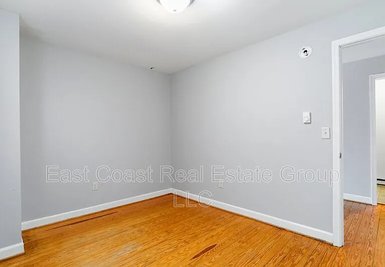 721 2nd St #A — Photo 12