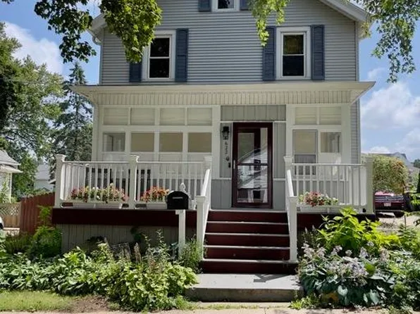 622 19th Ave, Monroe, WI 53566