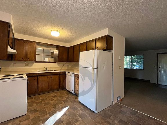 4th image of 4798 Skyline Rd S APT 3