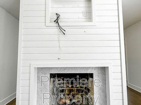 4th image of 7301 Mercier St