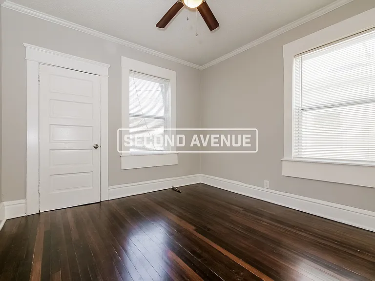 2530 Mersington Ave — Photo 12