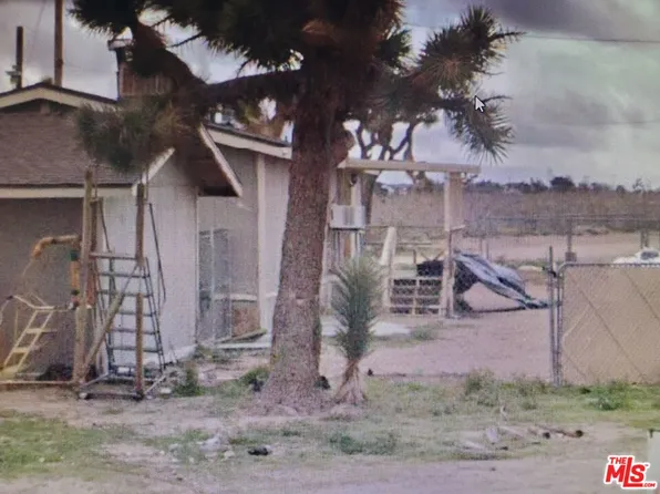 11175 Sierra St, Victorville, CA 92392