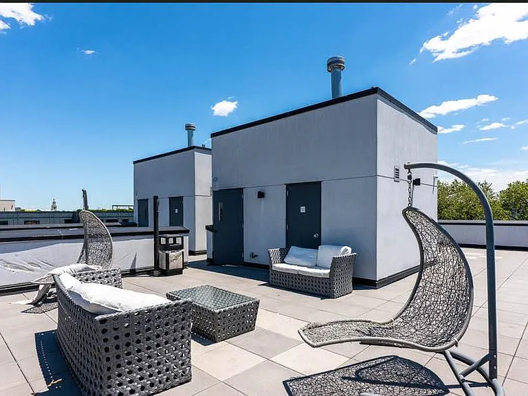 1536 Putnam Ave #1D — Photo 5