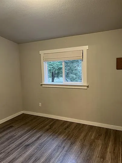 290 Carefree Ln — Photo 5