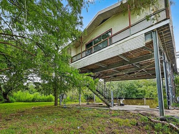 4th image of 523 & 525 Shady Oaks Harbor Rd