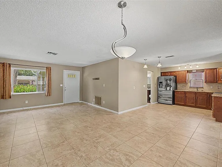 4212 Gray Squirrel Ln — Photo 8