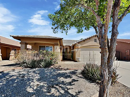 16776 W Mesquite Dr Photo 1