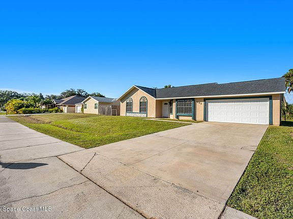 5th image of 923 Pace Dr NW