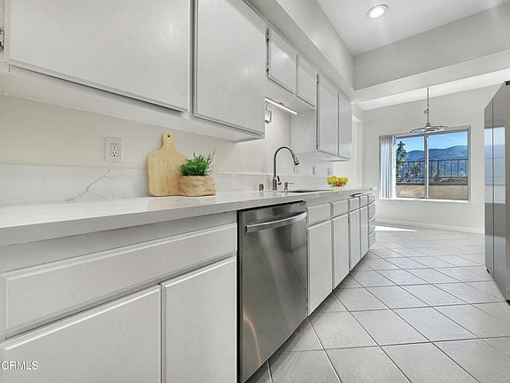 5th image of 3200 Fairesta St APT 16