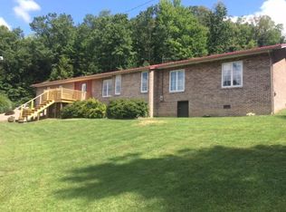19 Old Rte, Mount Nebo, WV 26679
