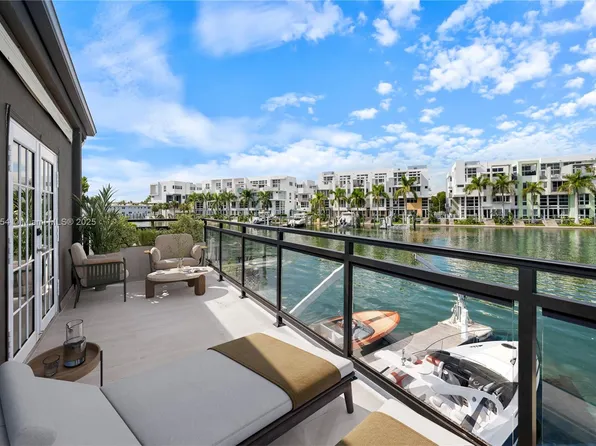 7404 Gary Ave, Miami Beach, FL 33141