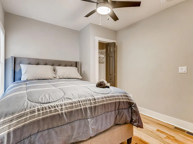1089 McDaniel St SW — Photo 15