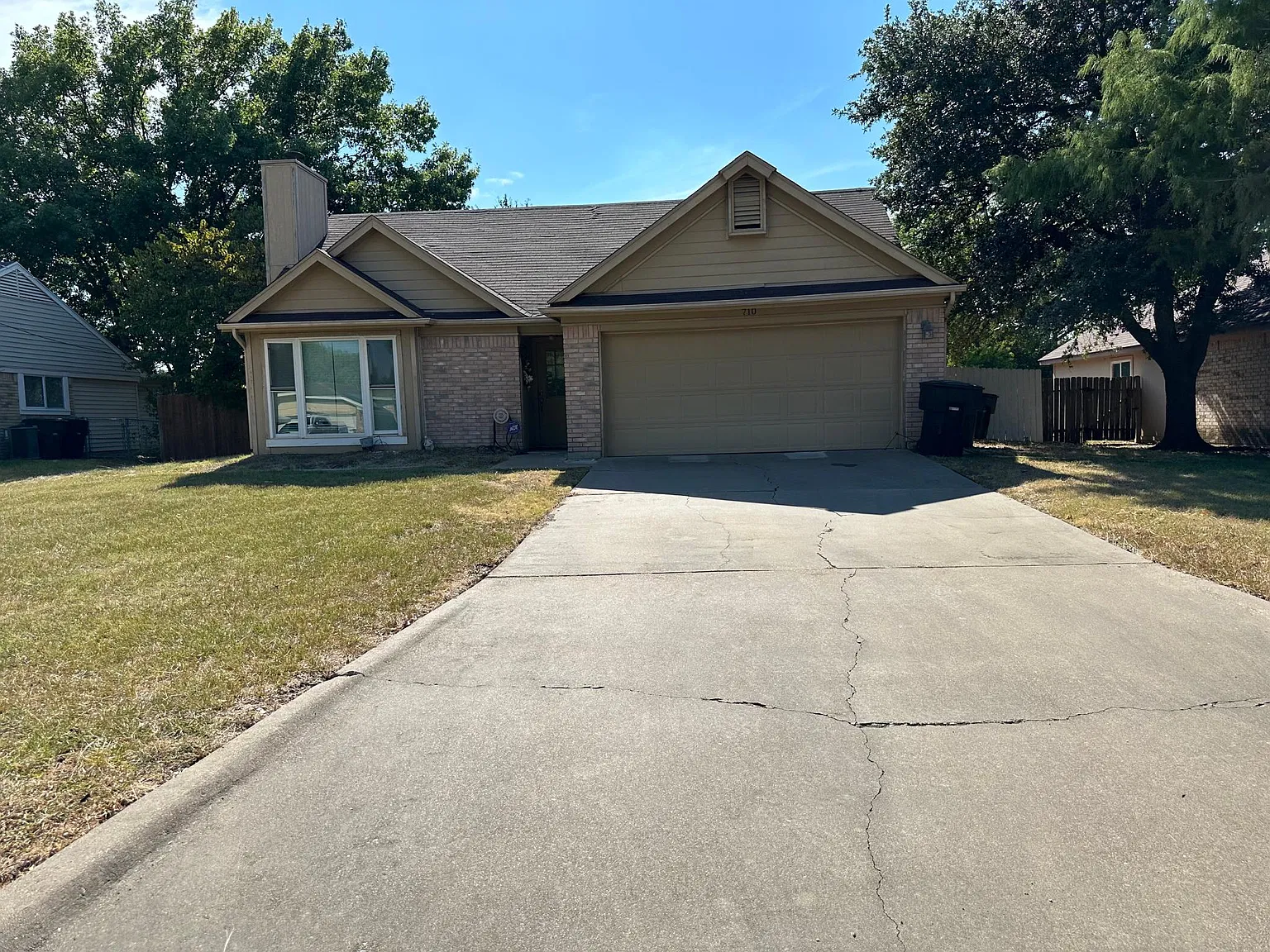 710 Antelope Trl — Photo 3
