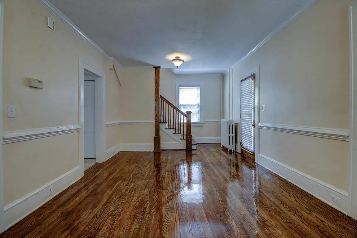 3 bed, 1.5 bath, 1591 sqft, $1,950 — Photo 3