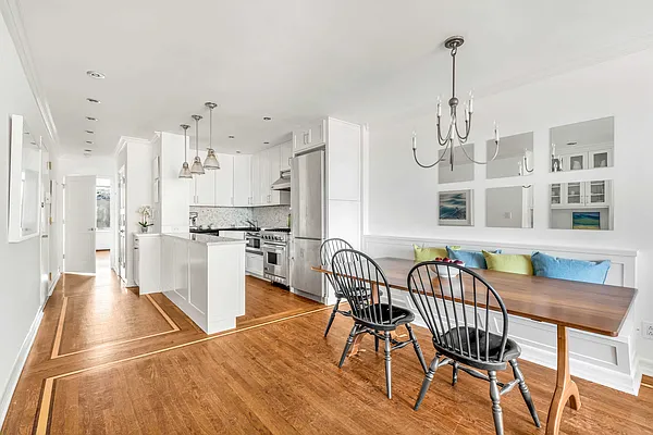 Sold by Sotheby's International Realty | media 3