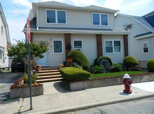 58 Hartwell Pl, Woodmere, NY 11598