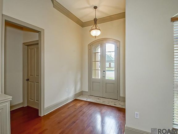 5th image of 8602 Foxfield Dr
