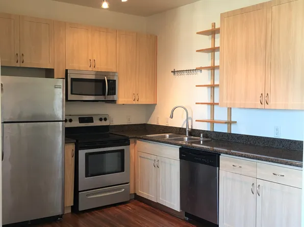 1121 40th St APT 1405, Emeryville, CA 94608