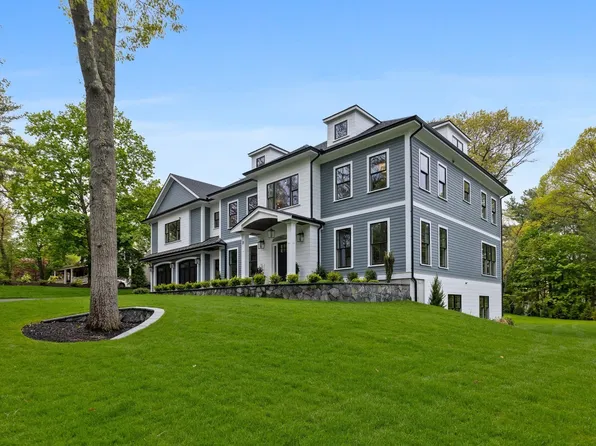 21 Balfour St, Lexington, MA 02421