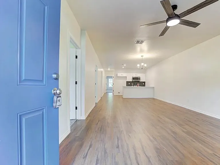 609 E Grant Ave — Photo 2