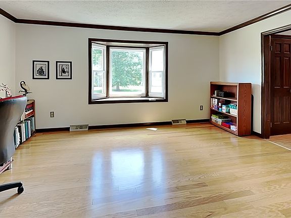 5th image of 7105 Cresswyck Ct