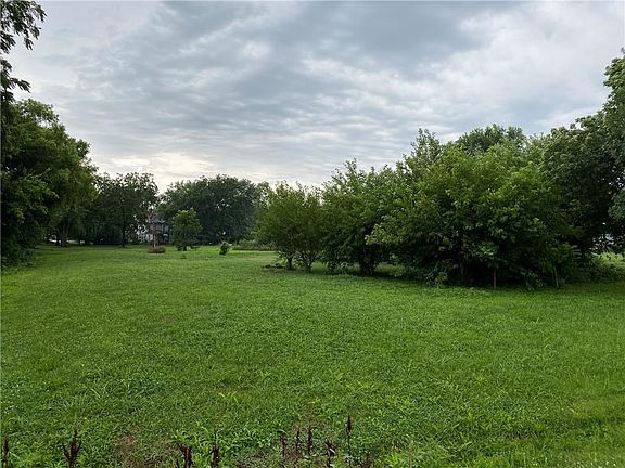 4th image of 7 Old Hwy