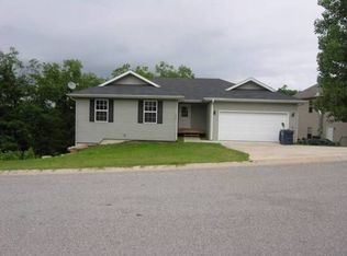 390 Eagle Dr, Forsyth, MO 65653