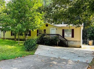 5137 Stoneridge Dr, Flowery Branch, GA 30542