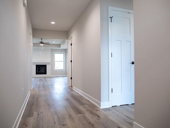 5th image of 4849 Whittlebury Dr