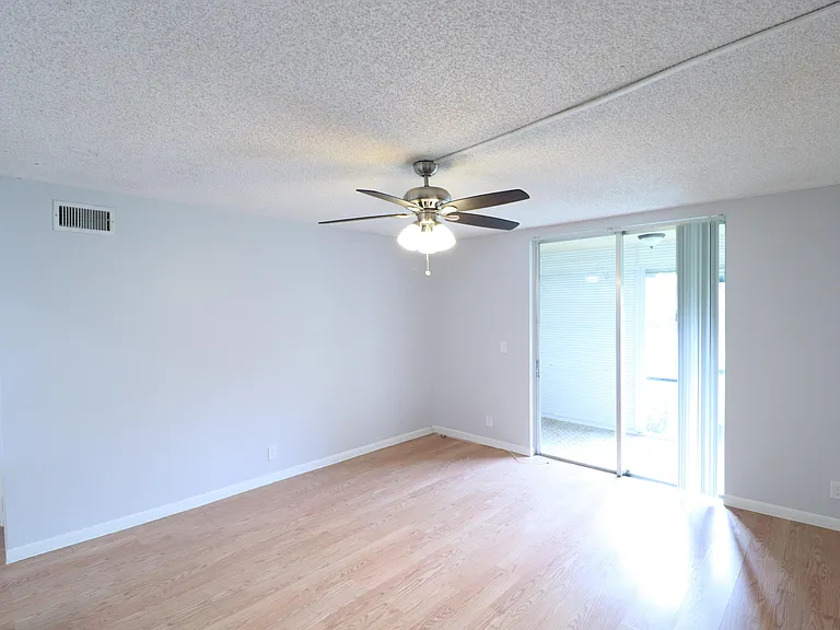 1271 NW 13th St #356E — Photo 8