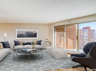 1425 W 28th St APT 410, Minneapolis, MN 55408