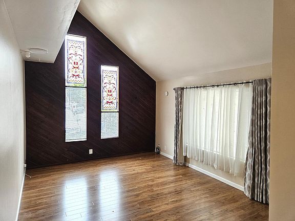 4th image of 142 Bar Harbor Ct