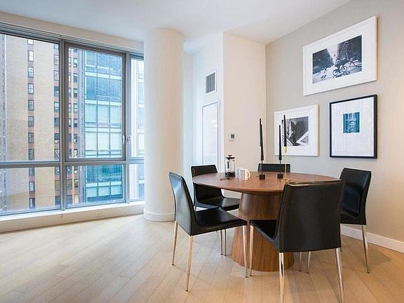 5th image of 160 Madison Ave APT 18G